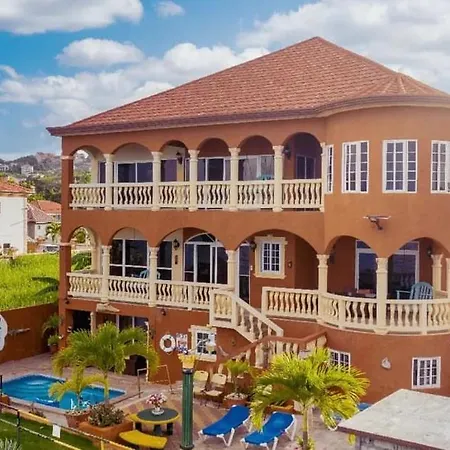 Star-Apple Villa